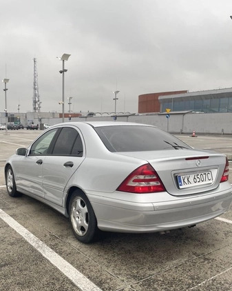 Mercedes-Benz Klasa C cena 14999 przebieg: 256500, rok produkcji 2006 z Kraków małe 67